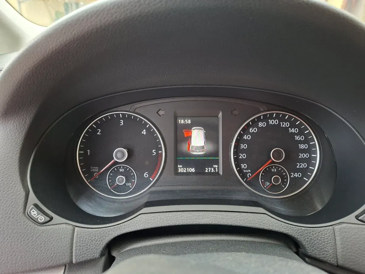 Volkswagen Sharan 2015 photo 2