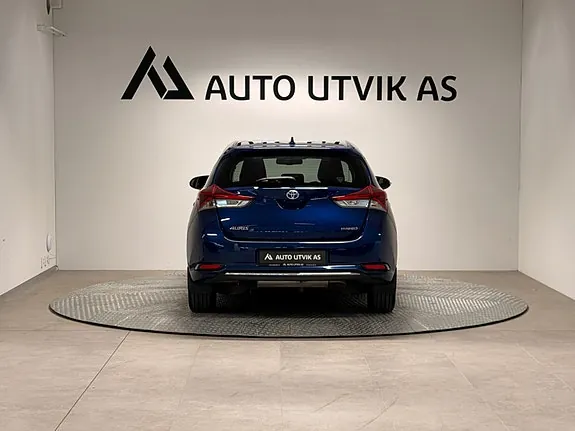 Toyota Auris 2017 photo 4