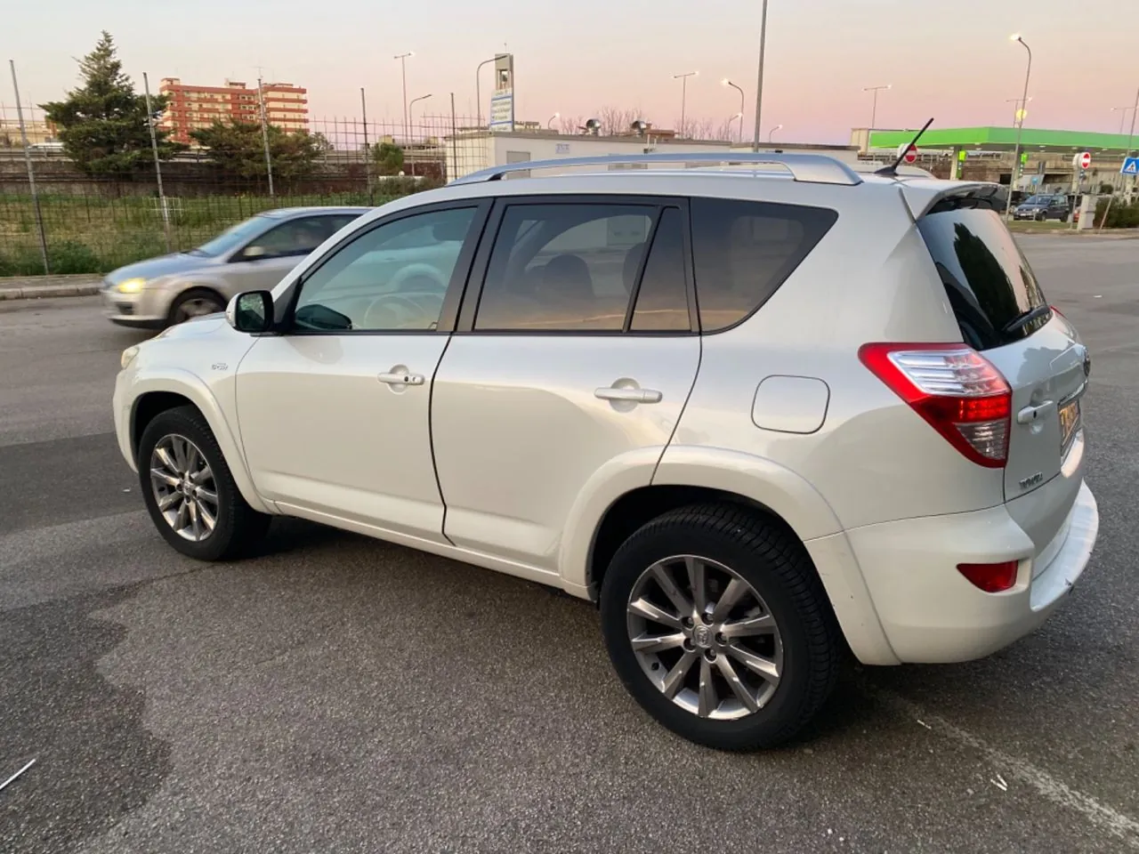 Toyota Rav4 2012 photo 3