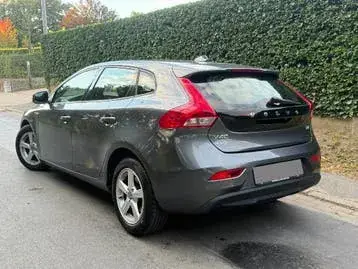 Volvo V40 2013 photo 2