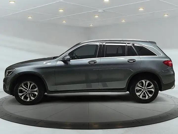 Mercedes-Benz Glc 2017 photo 2