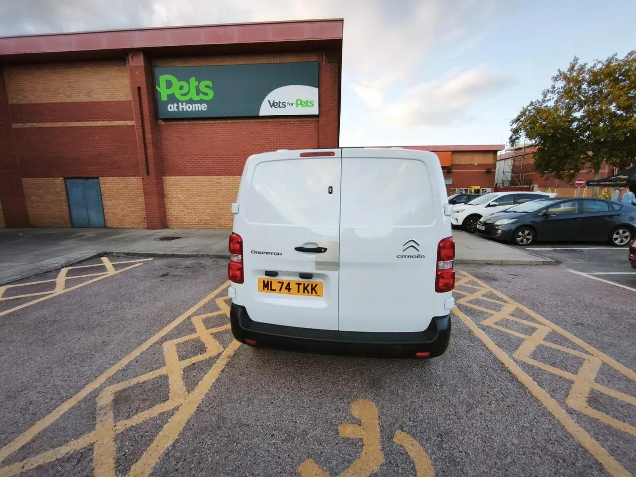 Citroen Dispatch 2024 photo 4