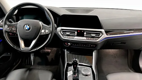 BMW 320 2022 photo 4