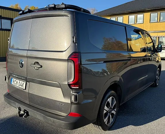 Volkswagen Transporter 2025 photo 5