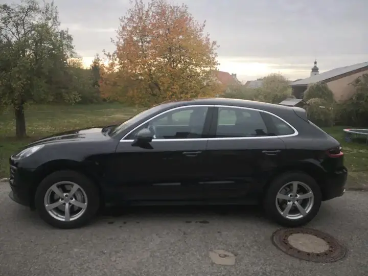 Porsche Macan S
