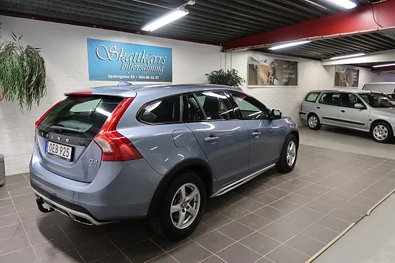 Volvo V60 Cross Country 2017 photo 3