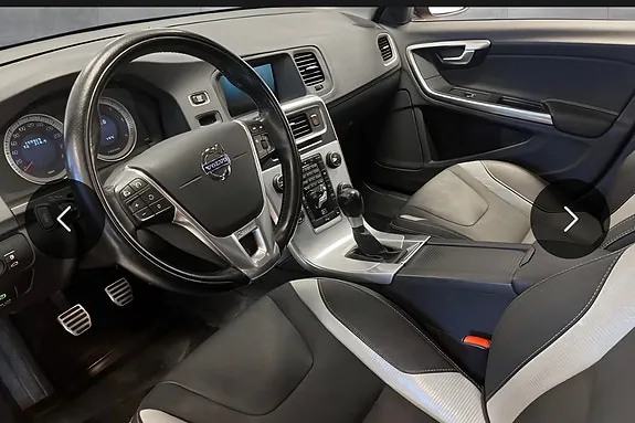 Volvo V60 2012 photo 2