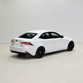 Lexus Is 300H 2013 photo 3