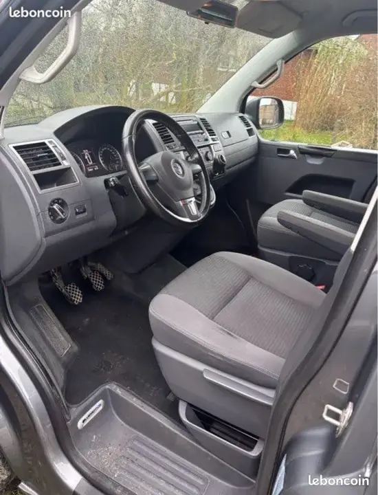 Volkswagen Multivan 2013 photo 3