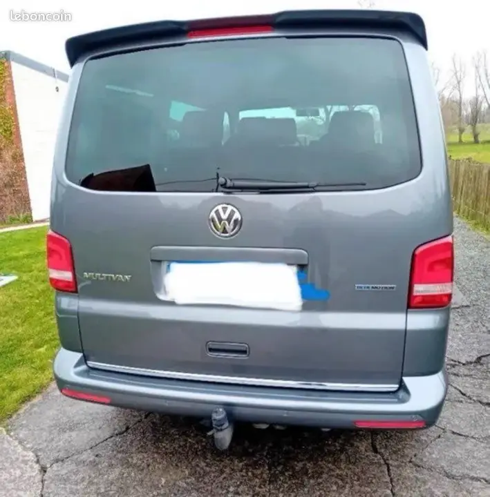 Volkswagen Multivan 2013 photo 2