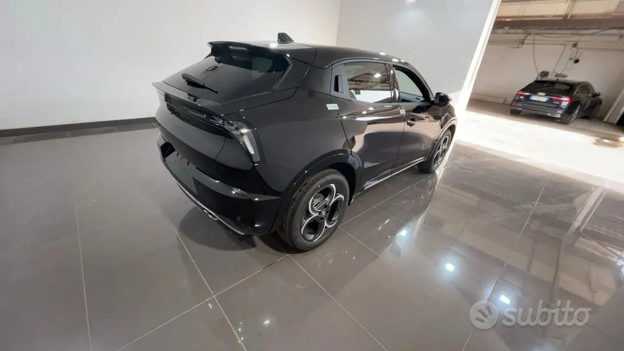 Alfa Romeo Junior 2026 photo 4