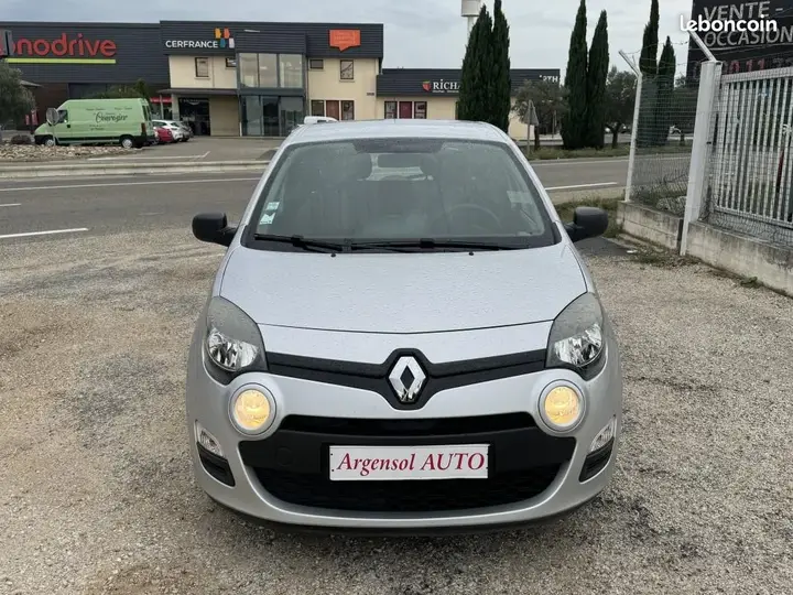 Renault Twingo 2014 photo 2