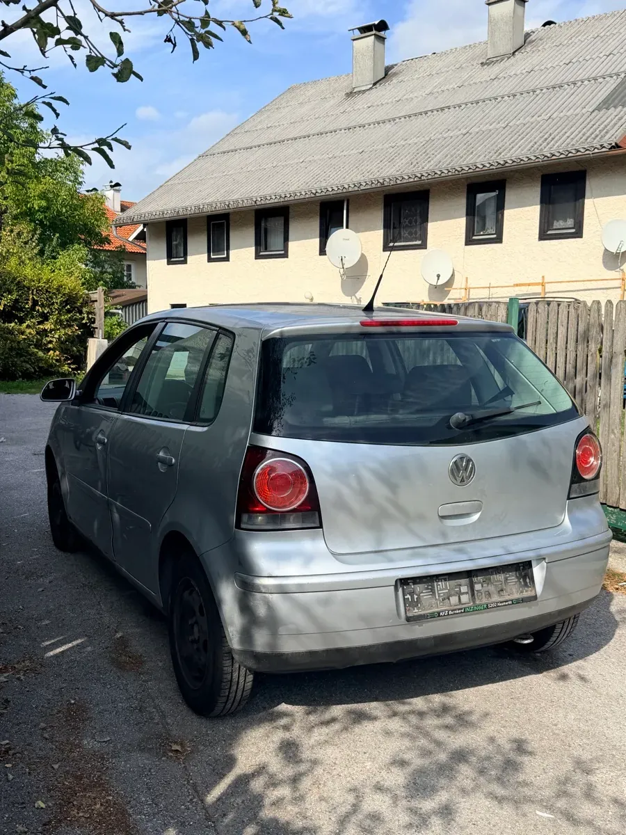 Volkswagen Polo 2008 photo 2