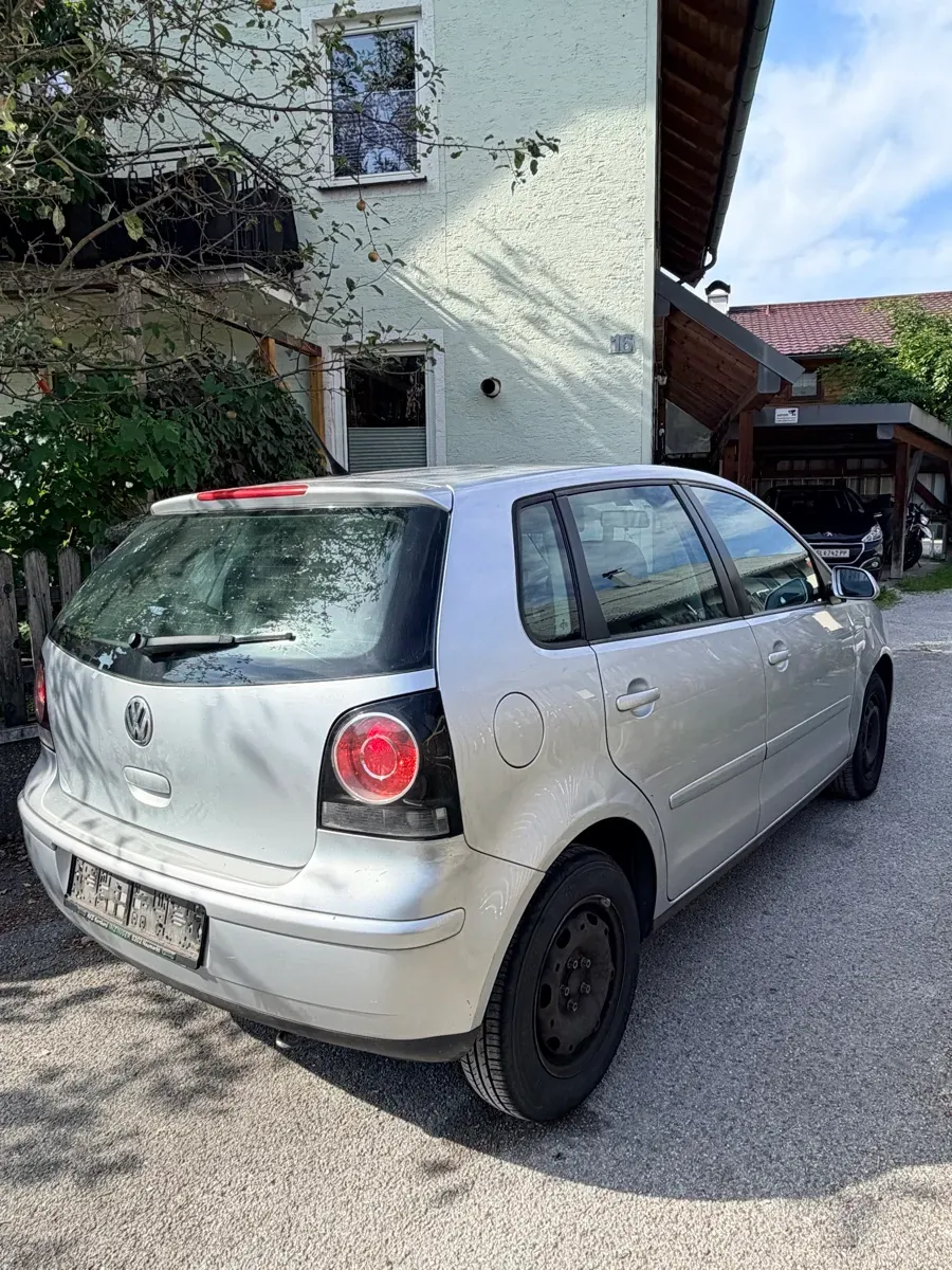 Volkswagen Polo 2008 photo 3
