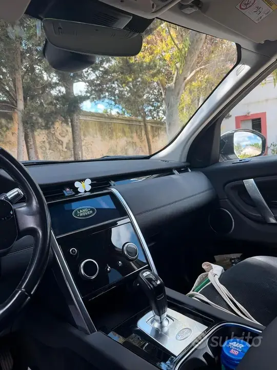 Land Rover Discovery Sport 2020 photo 5