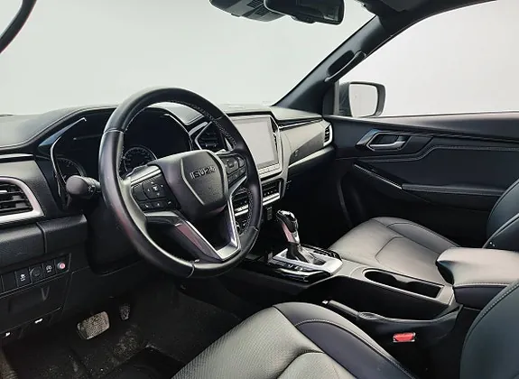 Isuzu D-Max 2025 photo 3