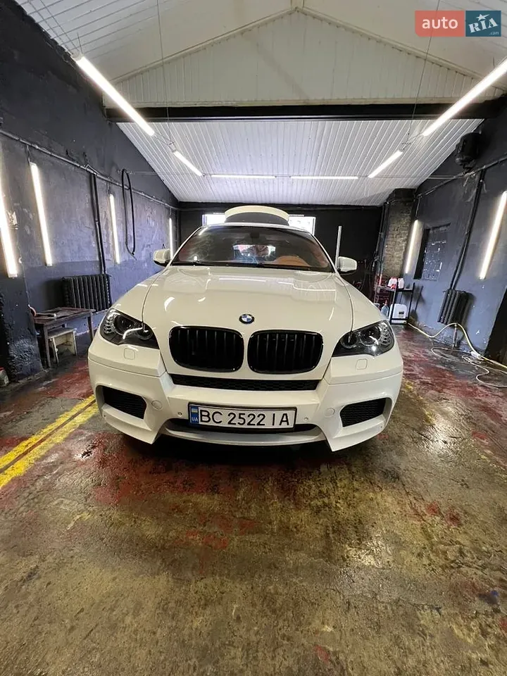 BMW X6 M 2011 photo 4