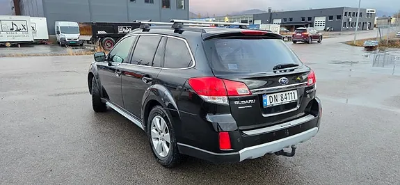 Subaru Outback 2012 photo 4