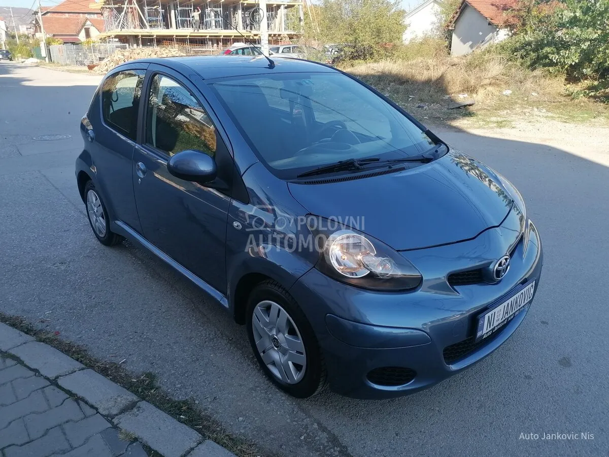 Toyota Aygo 2010 photo 5