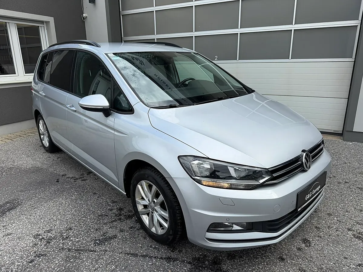 Volkswagen Touran 2016 photo 2