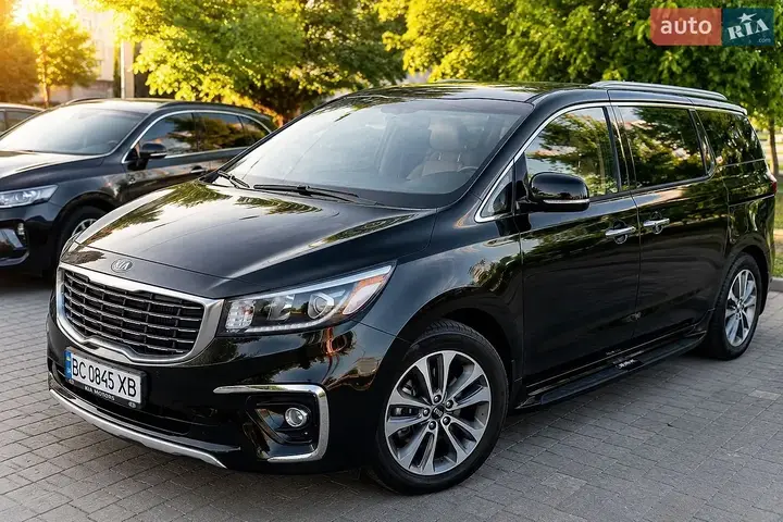 Kia Carnival