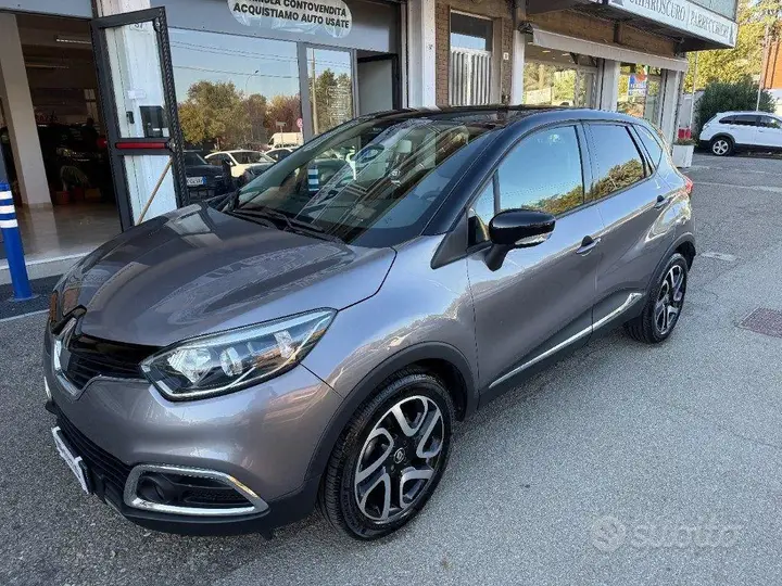 Renault Captur 2016 photo 2