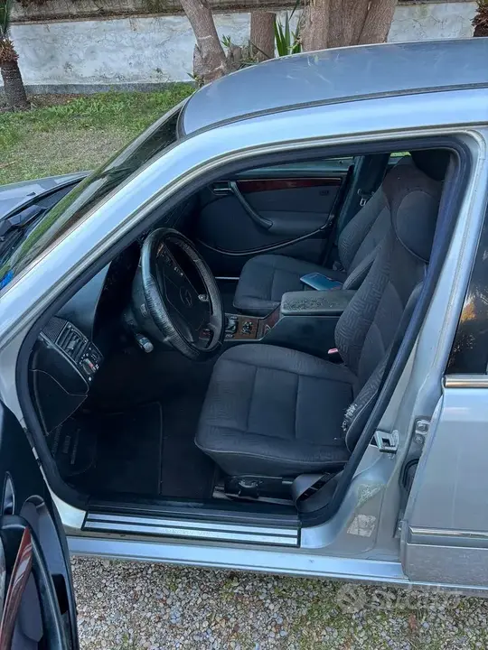 Mercedes-Benz C-Class 1998 photo 3