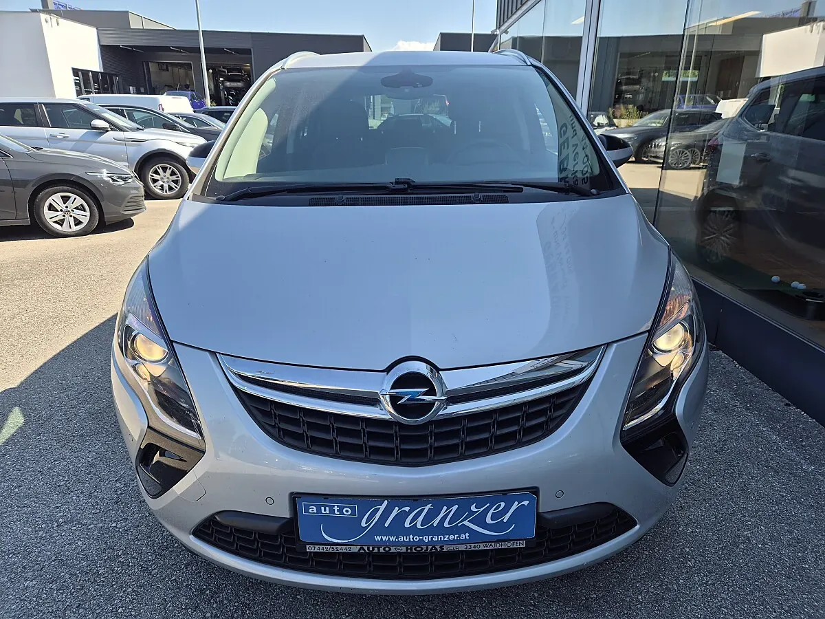 Opel Zafira Tourer 2015 photo 3
