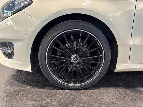 Mercedes-Benz B 180 D 2016 photo 5