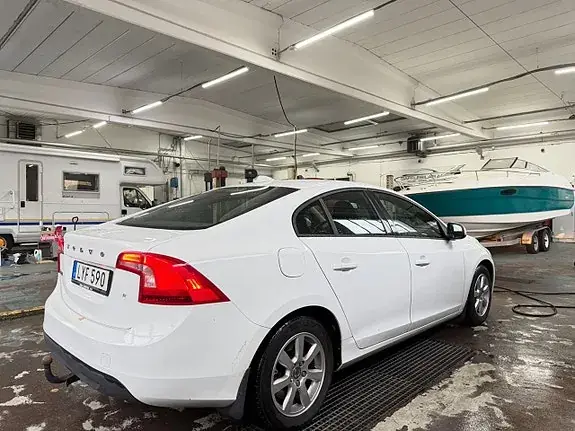 Volvo S60 2012 photo 5
