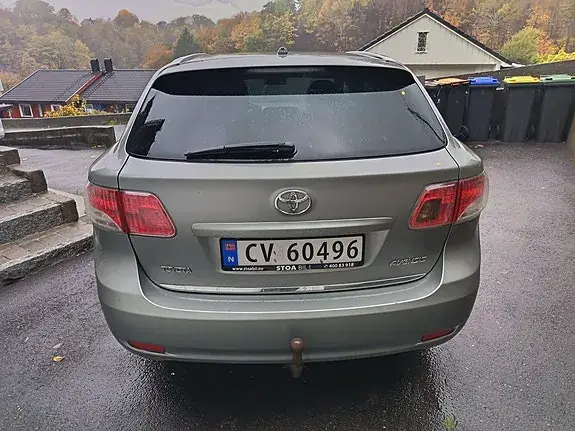 Toyota Avensis 2011 photo 4