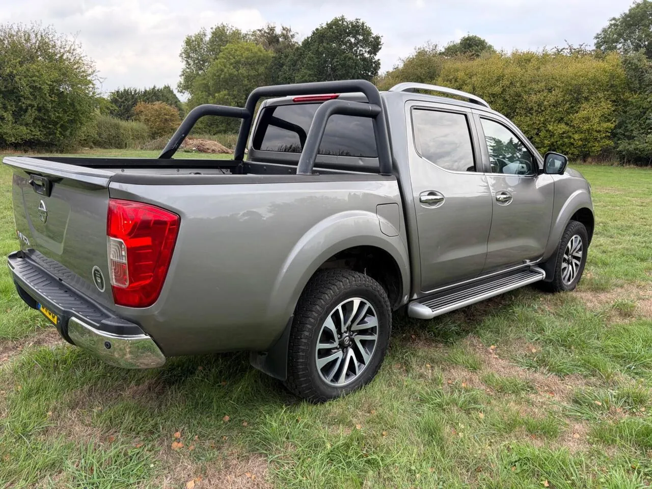 Nissan Navara 2016 photo 2