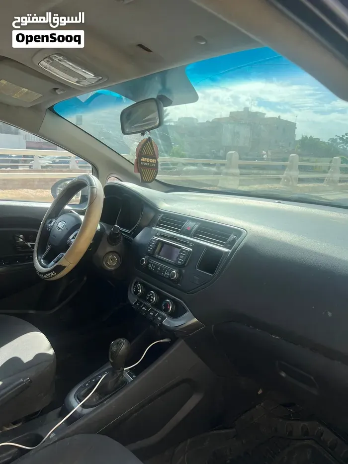 Kia Rio 2012 photo 2