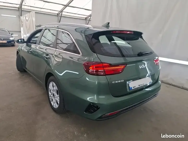 Kia Ceed 2023 photo 4