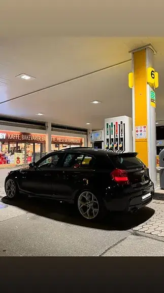 BMW 118D 2008 photo 2