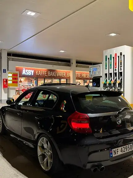 BMW 118D 2008 photo 3