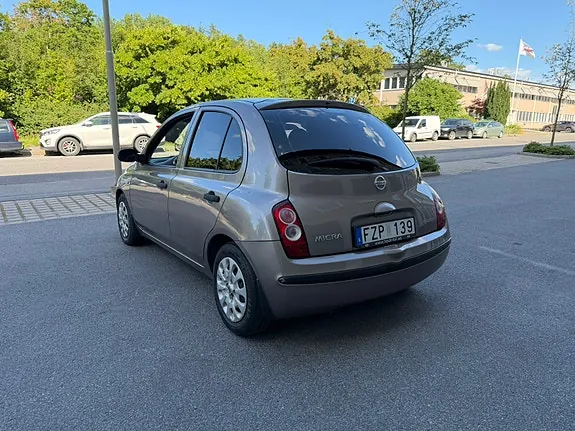 Nissan Micra 2008 photo 4
