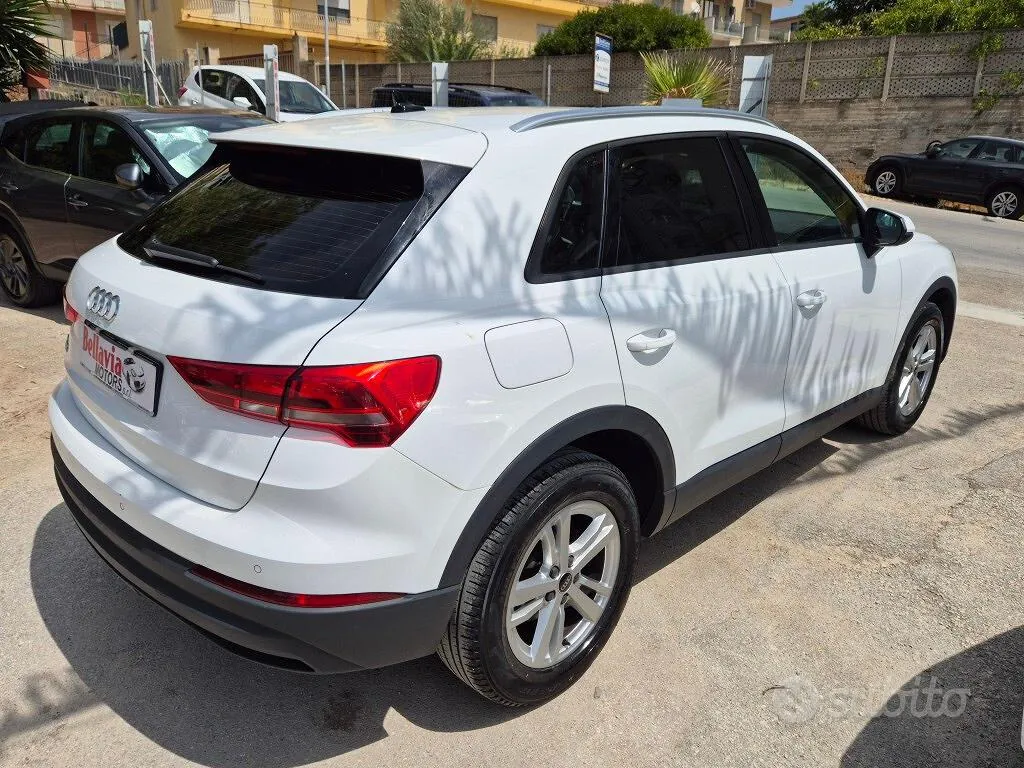 Audi Q3 2022 photo 5