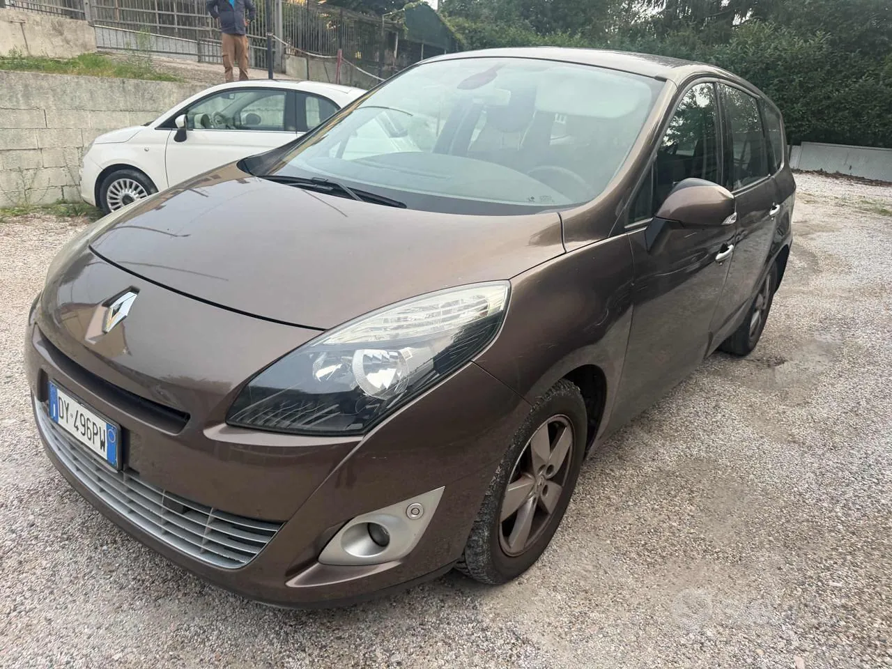 Renault Scenic 2009 photo 2