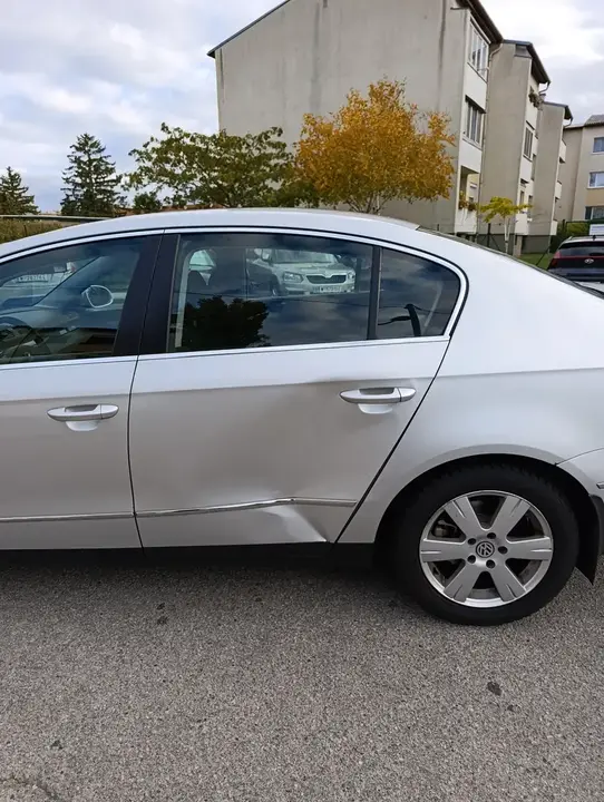 Volkswagen Passat 2009 photo 3