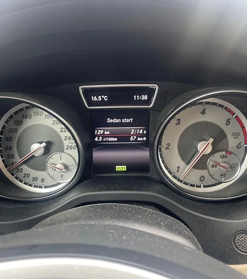 Mercedes-Benz Gla200 2014 photo 3