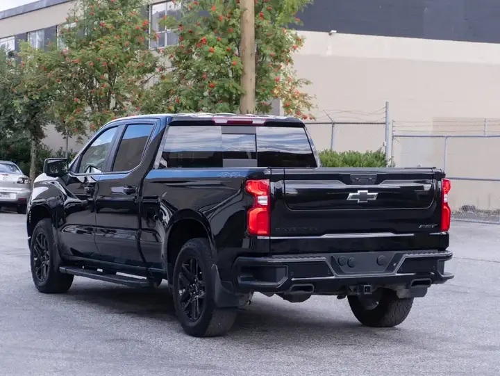 Chevrolet Silverado 1500 2025 photo 3
