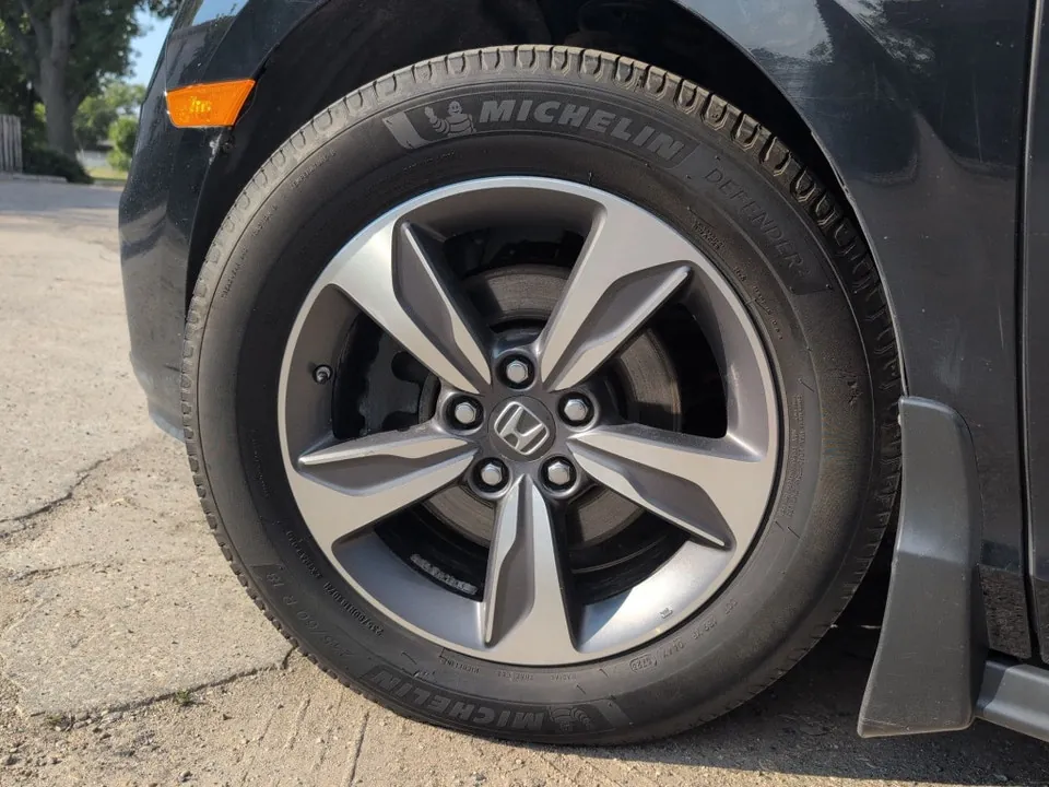 Honda Odyssey 2020 photo 2