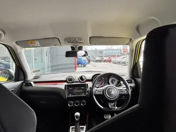 Suzuki Swift 2018 photo 3