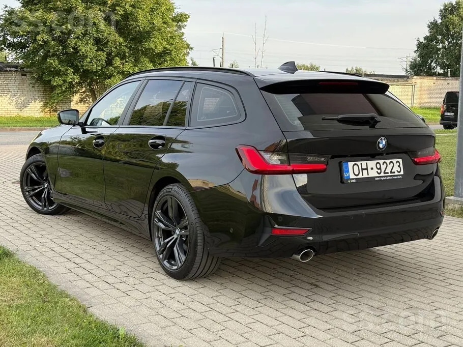 BMW 3 Series Touring 2021 photo 3