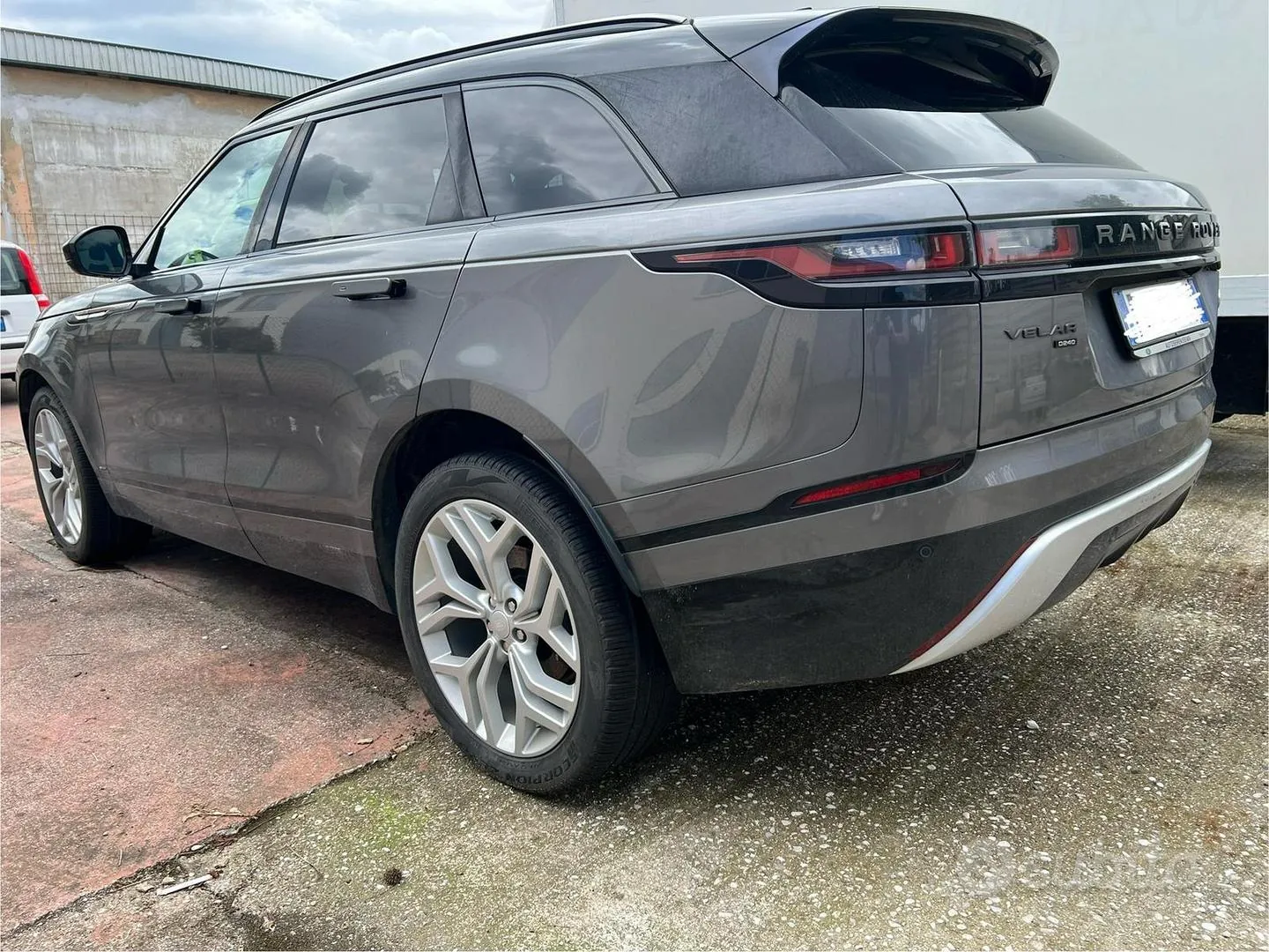 Land Rover Range Rover Velar 2017 photo 5