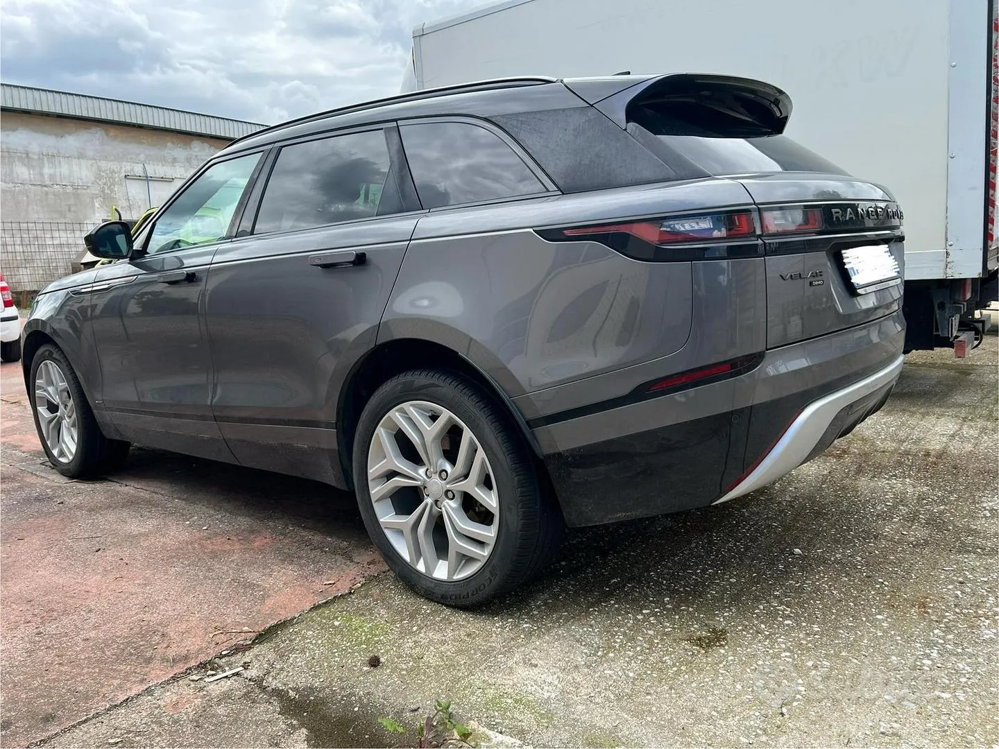 Land Rover Range Rover Velar 2017 photo 3