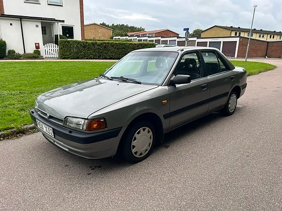 Mazda 323C 1994 photo 2