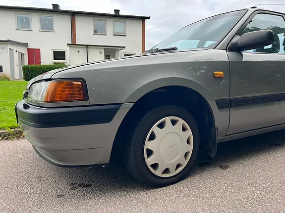Mazda 323C 1994 photo 3