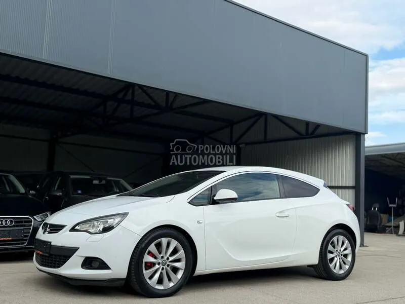 Opel Astra J 2012 photo 4